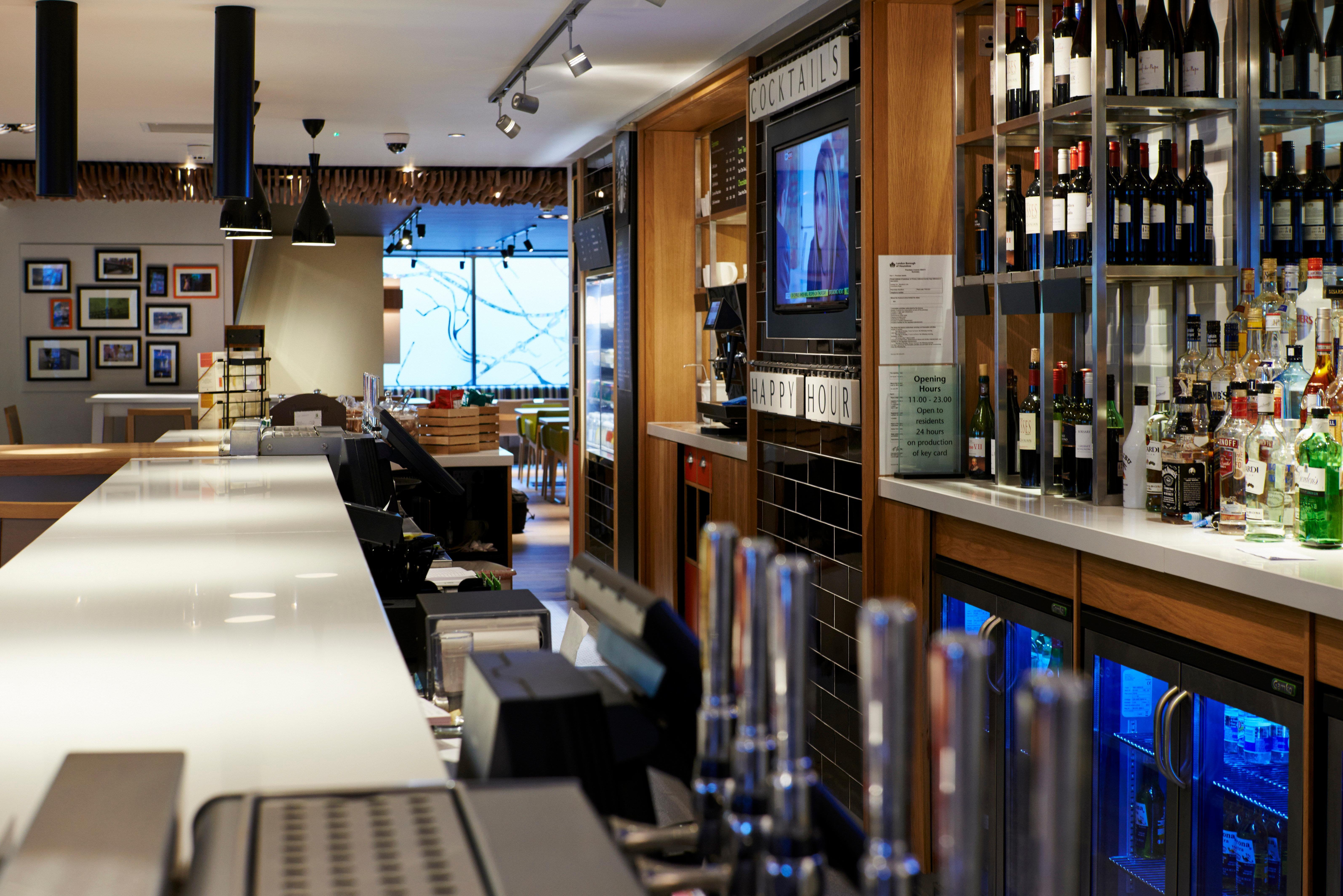 Holiday Inn London Brentford Lock By Ihg Brentford