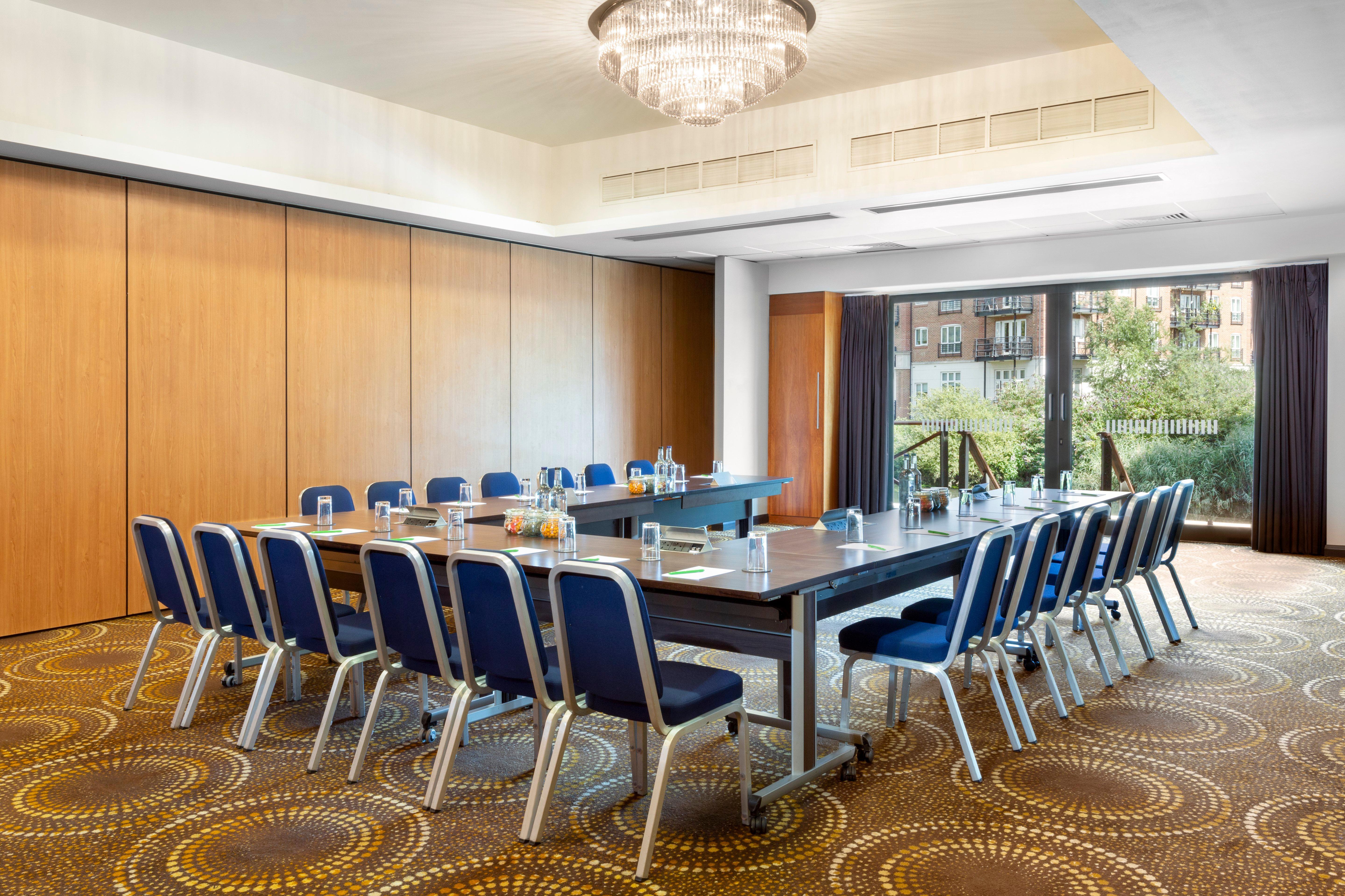 Hotel Holiday Inn London Brentford Lock By Ihg