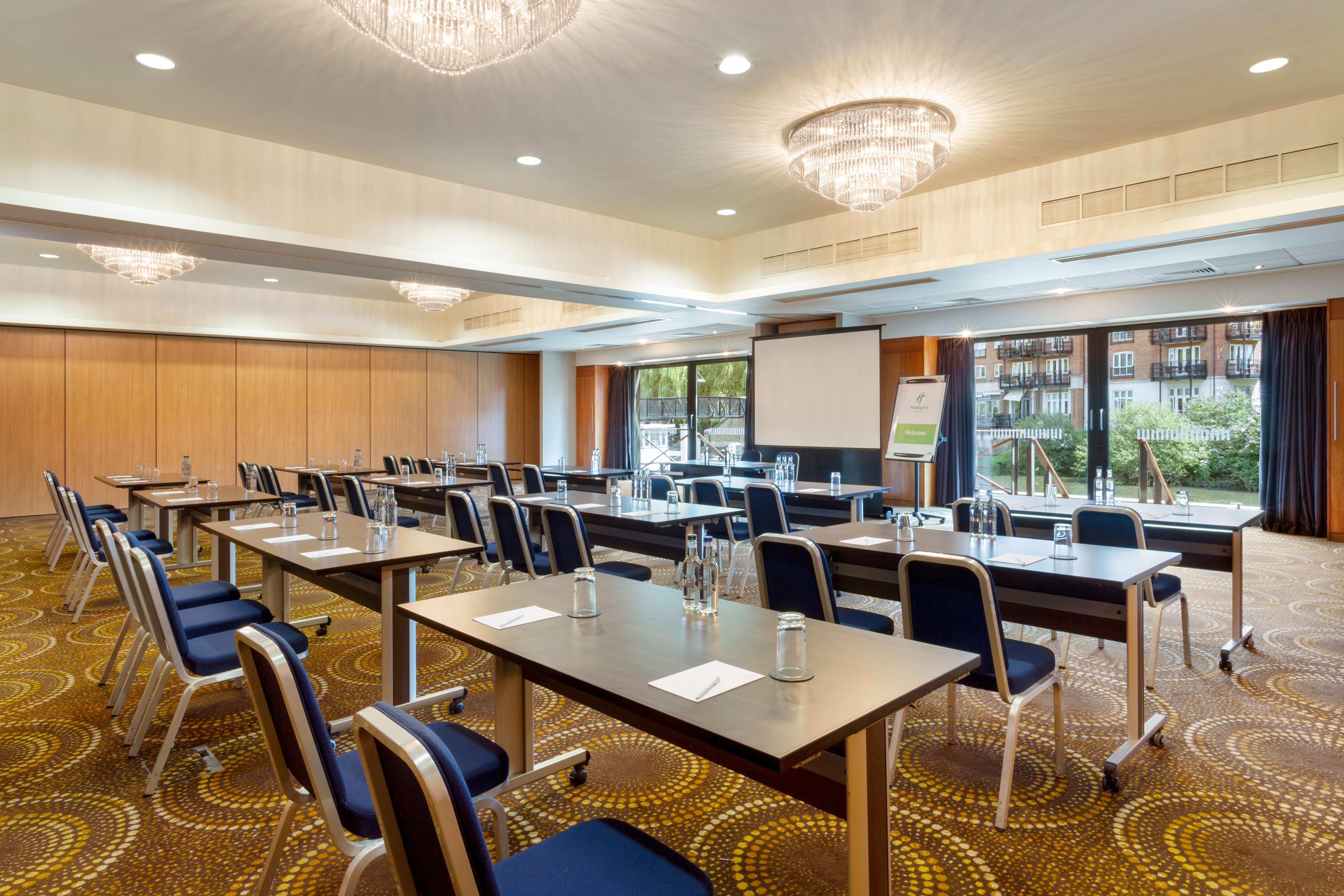 Holiday Inn London Brentford Lock By Ihg Hotel 4*