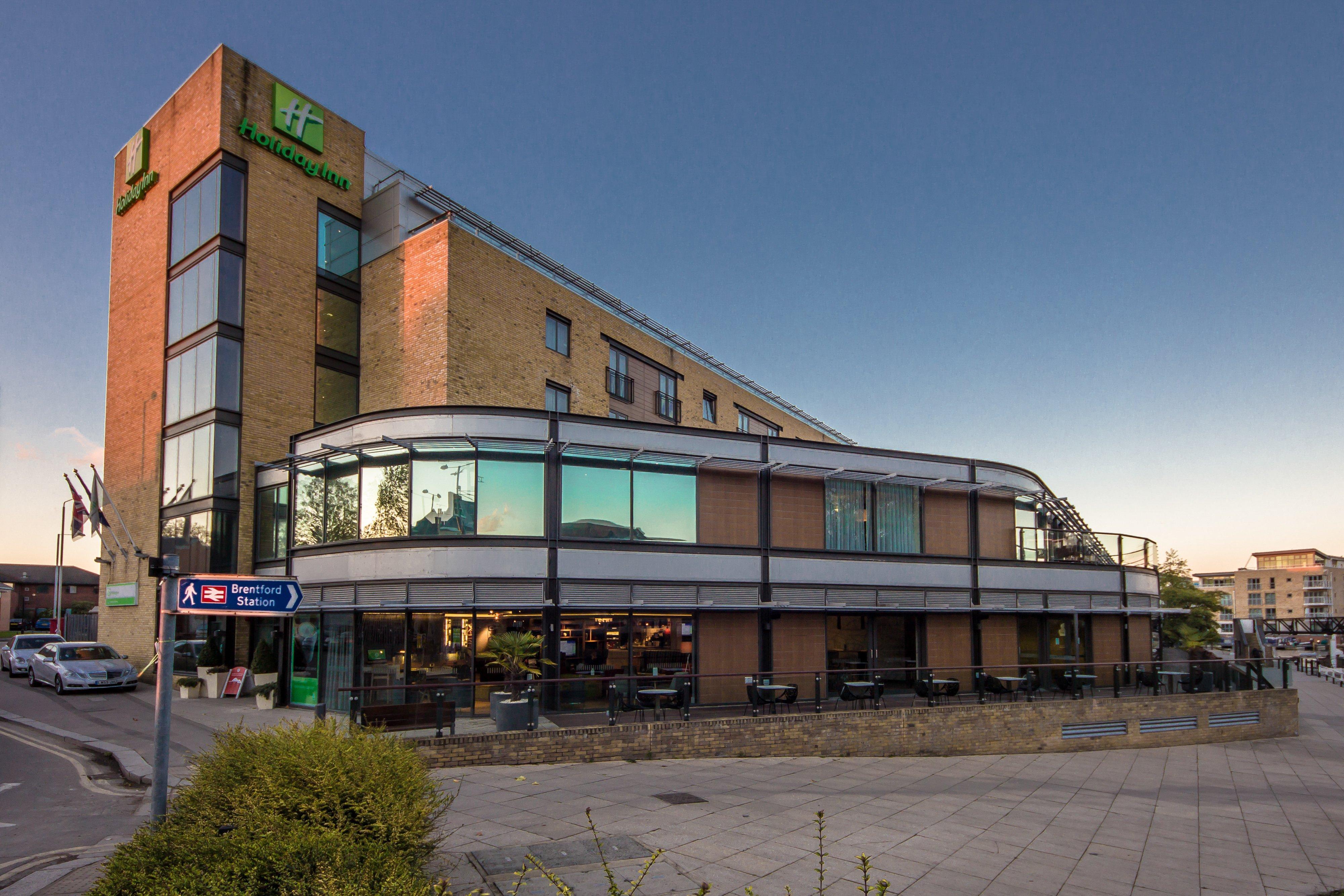 Holiday Inn London Brentford Lock By Ihg 4*