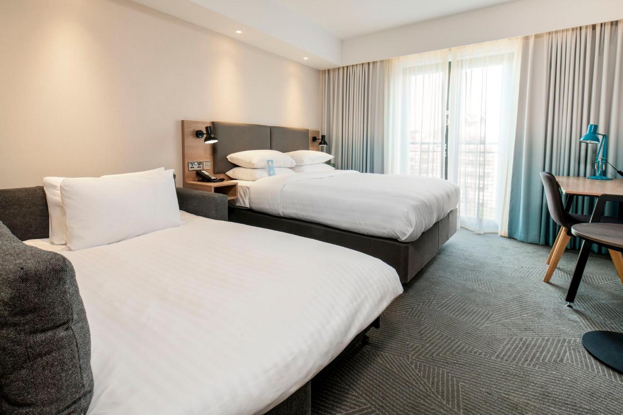 Holiday Inn London Brentford Lock By Ihg Hotel Brentford