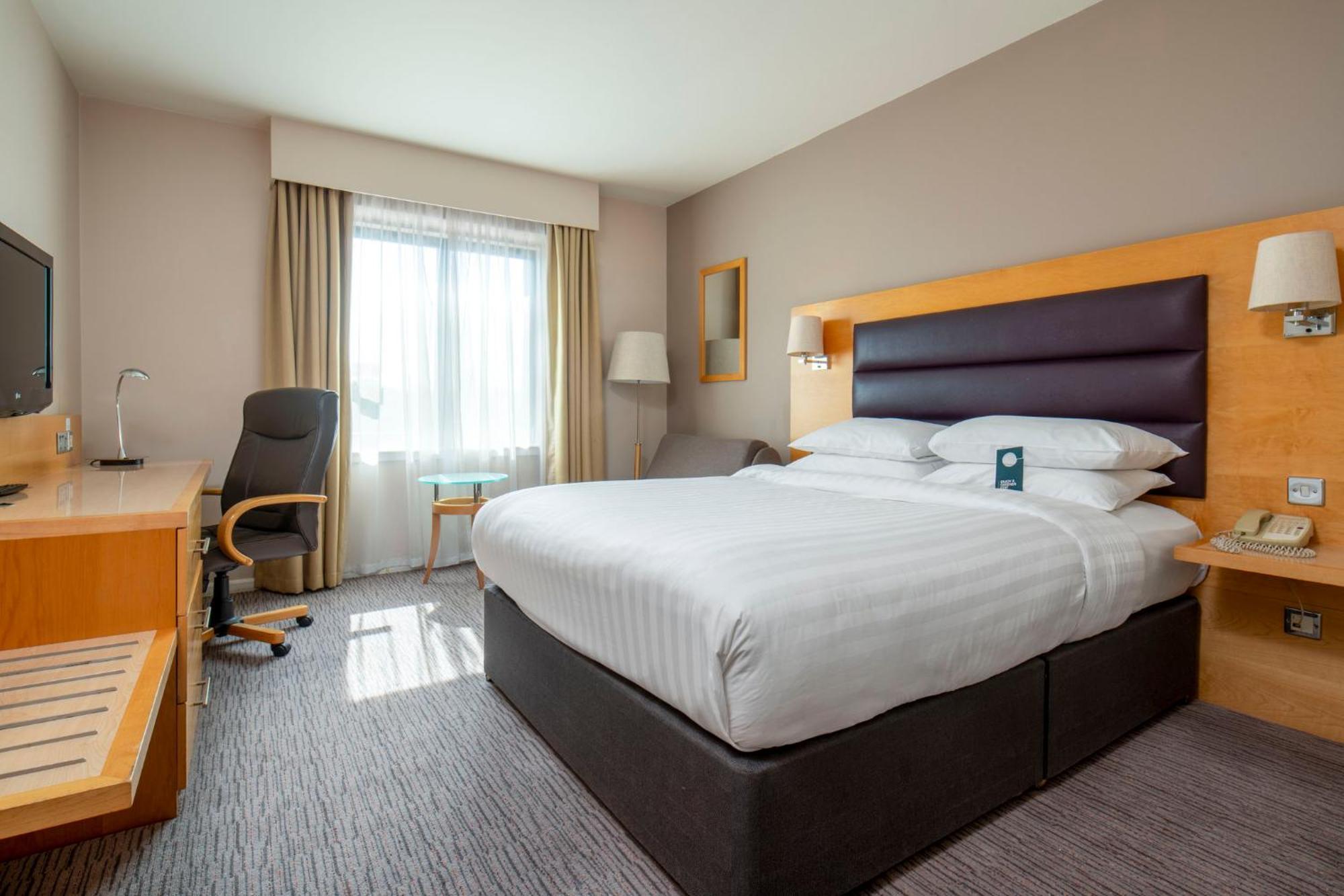 Holiday Inn London Brentford Lock By Ihg