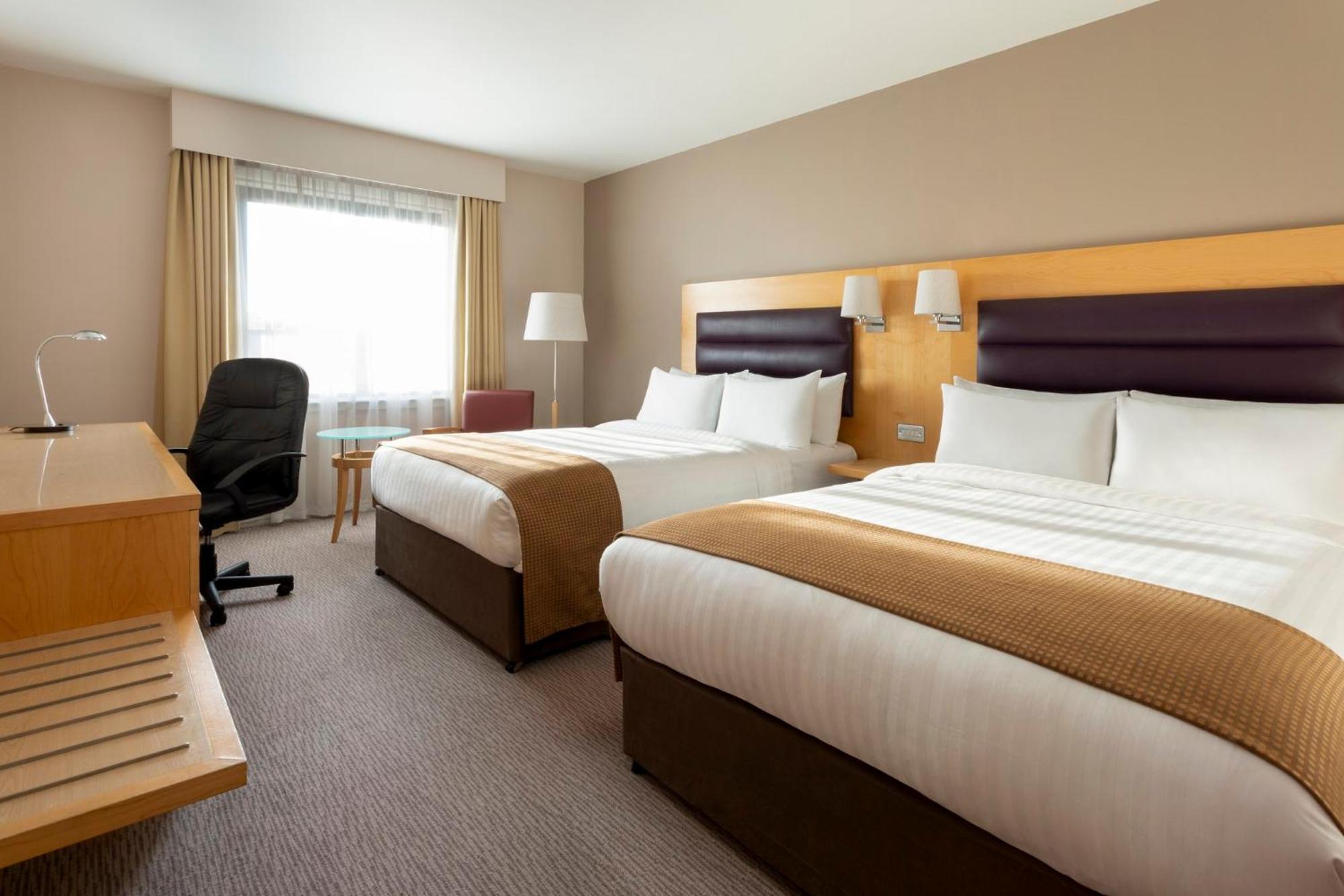 Hotel Holiday Inn London Brentford Lock By Ihg