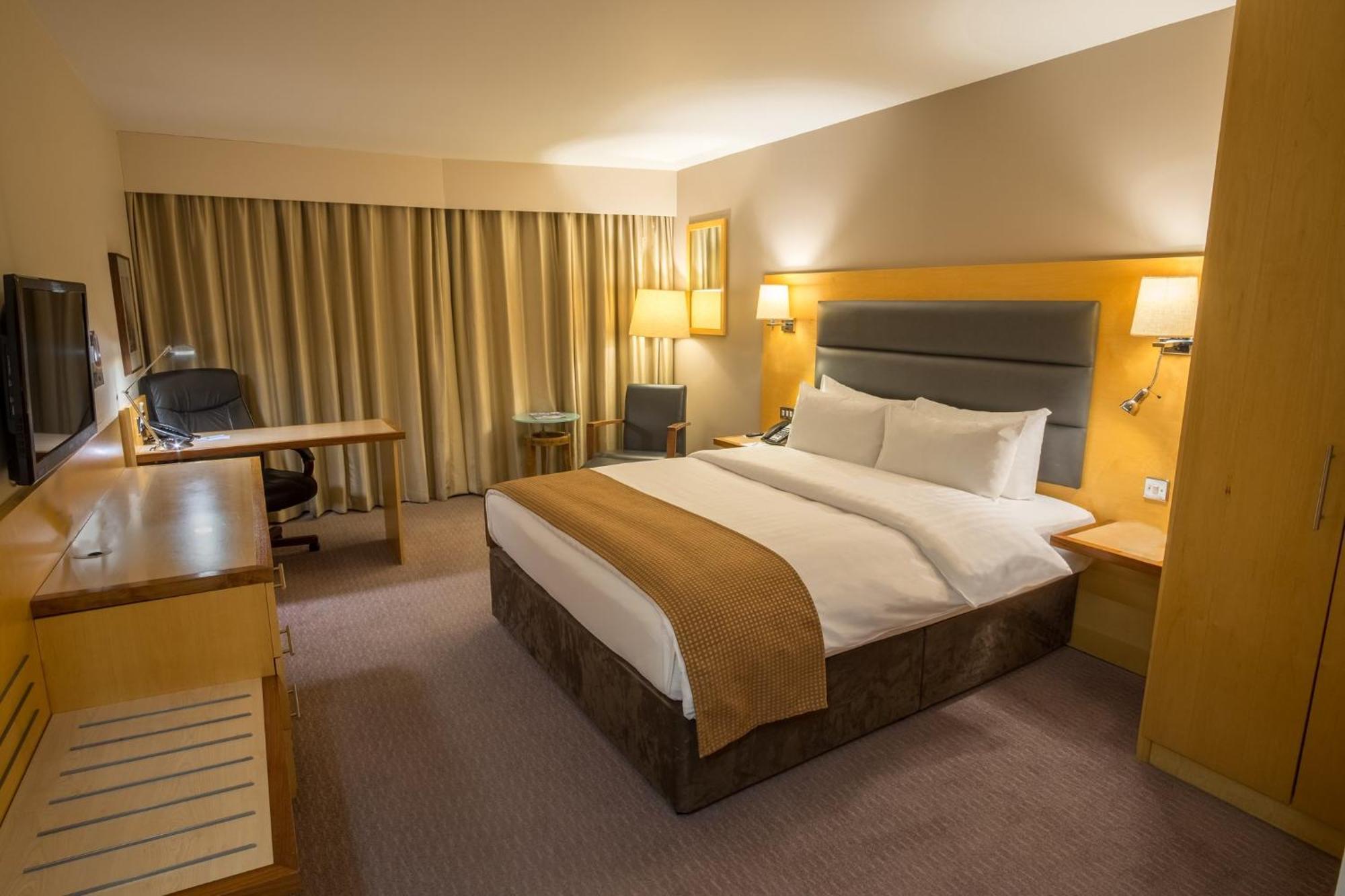 Hotel Holiday Inn London Brentford Lock By Ihg 4*
