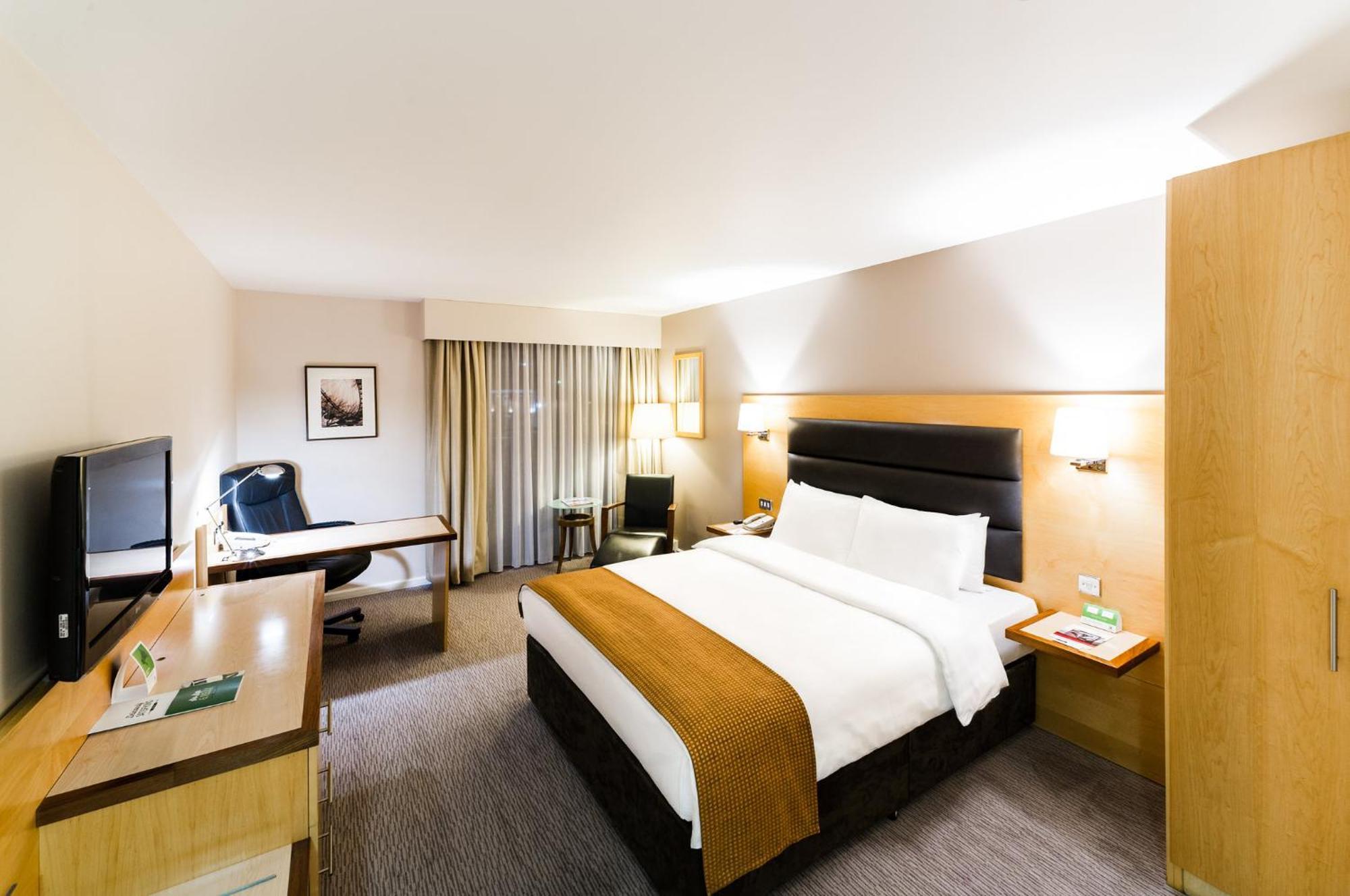 Holiday Inn London Brentford Lock By Ihg