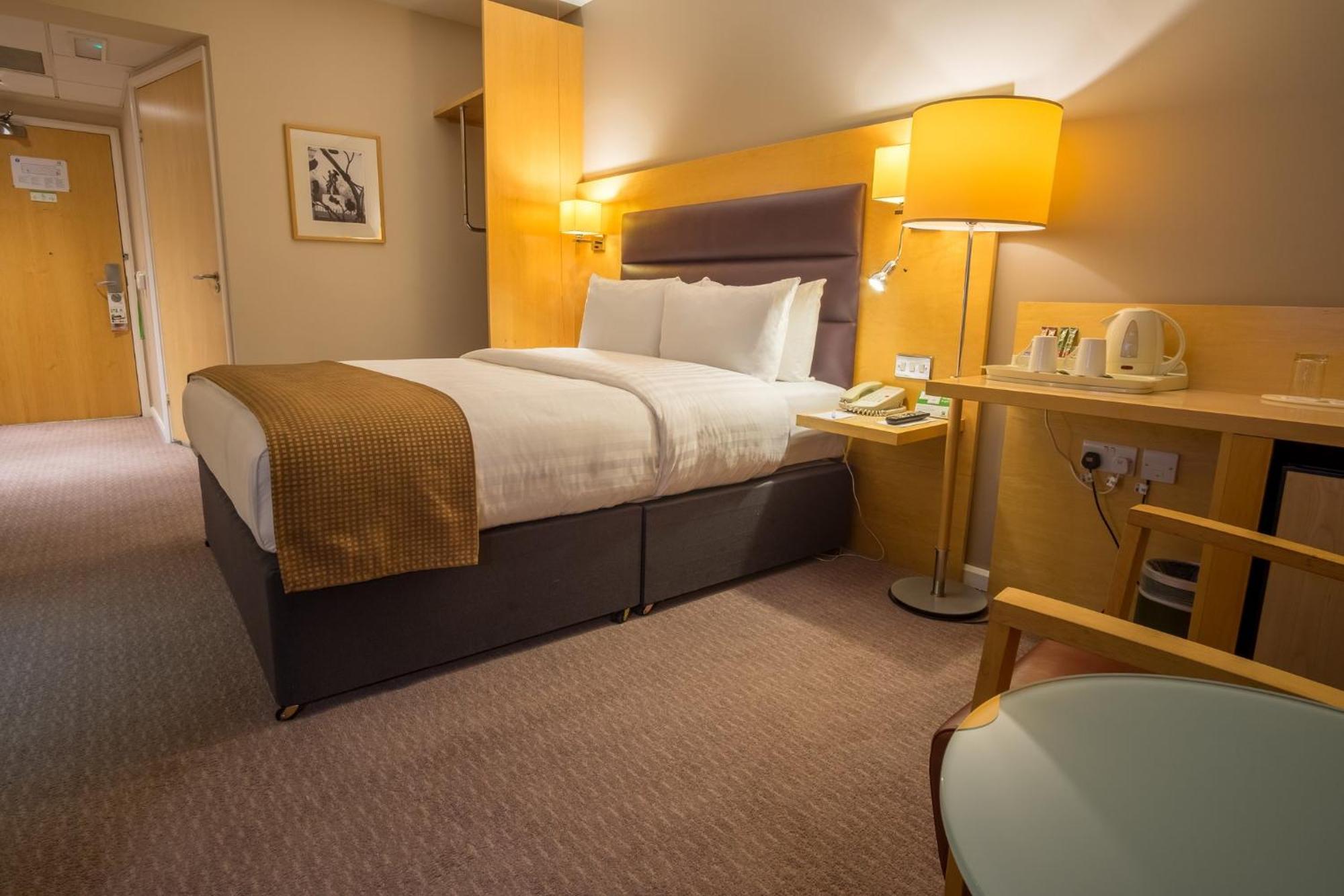 Holiday Inn London Brentford Lock By Ihg